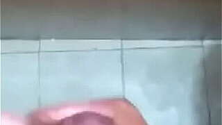 Me la jalo y me good buy mucha leche