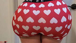 Hot important wazoo in pink haert boxer briefs