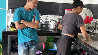 Stepbrother's tight cunt drips with semen in the cook-room - My Stepbrother's 18-year-old sister acquires a creampie from