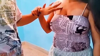 Gonzo indian bhabi ne apne nokar ko apni