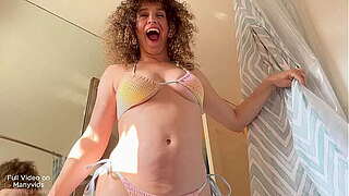 Stepmom Sends In Stepsister to Closing U Off