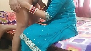 Punjabi Bhabi Ke Moonh Mein Moot Diya