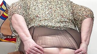 Lewd GILF Acquires Anal Screwed by Darksome Fellow and Lets Him Cum in Her Butt