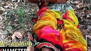 Desi Indian Outdoor Wide Jug Aunty Displaying Wide Culo Wide Bod Hindi Pornography Vid