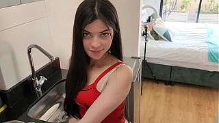 The domiciliary masculine copulates the feminine of an apartment secretly from her spouse