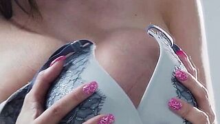 Mamma Got Mambos - That's My Bush! Site starring Ariella Fer